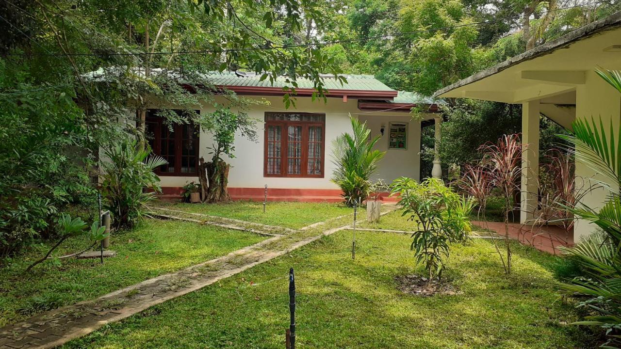 Woodsy Villa Sigiriya Exterior photo